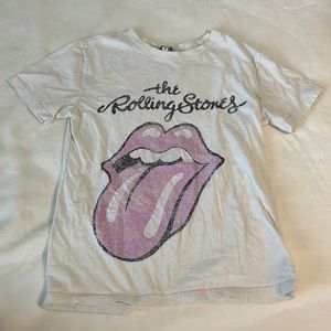 Elizabeth and James Rolling Stones tshirt